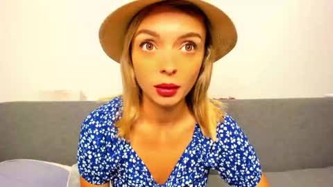 ellen_flow online show from 10/07/25, 09:34