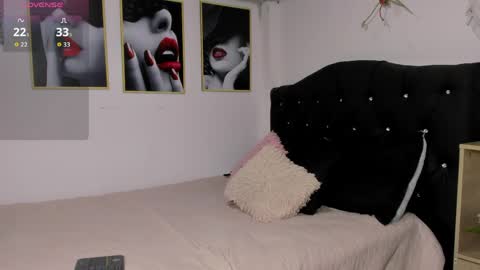 Ellen Stefany online show from 04/21/26, 02:51