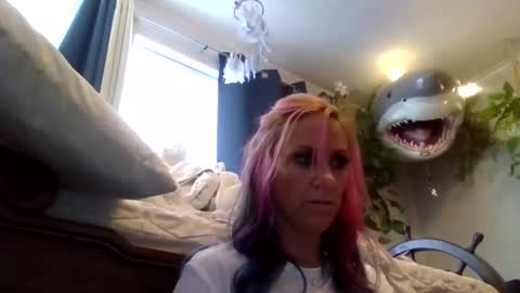 ElleNV online show from 12/05/24, 07:38