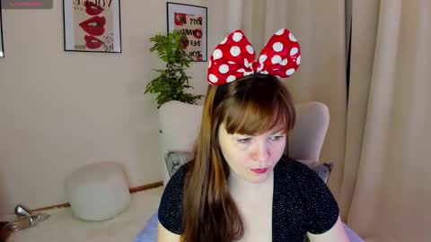 elli_anderson online show from 12/02/25, 01:55