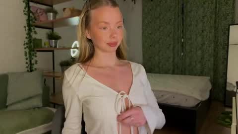 Ellie  --- Ill see you either on Friday or Saturday and definitely on Sunday  online show from 03/23/26, 05:17