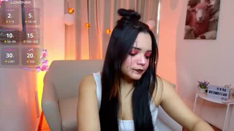 elli_snow online show from 10/23/25, 12:59