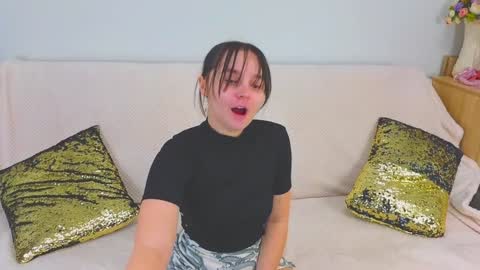 Ellie online show from 12/12/24, 03:59