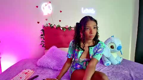 Snapshot of ellie_cute7 chatting on 06/02/26, 07:49 ellie_cute7 online show from 06/02/26, 07:49