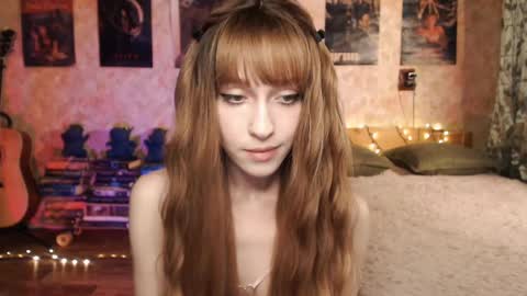 Snapshot of ellie_friendly chatting on 12/06/24, 02:46 ellie_friendly online show from 12/06/24, 02:46