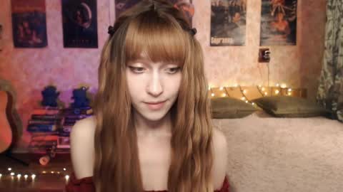Snapshot of ellie_friendly chatting on 12/17/24, 03:17 ellie_friendly online show from 12/17/24, 03:17