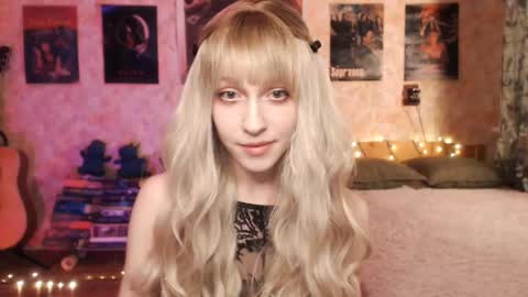 Snapshot of ellie_friendly chatting on 01/09/25, 12:14 ellie_friendly online show from 01/09/25, 12:14