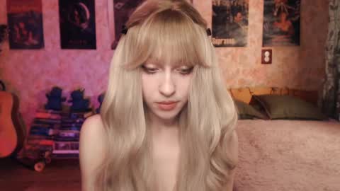 Snapshot of ellie_friendly chatting on 03/02/25, 12:09 ellie_friendly online show from 03/02/25, 12:09