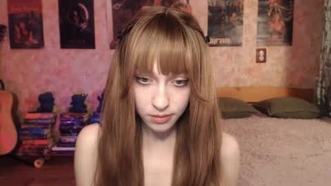 ellie_friendly online show from 03/19/26, 12:25