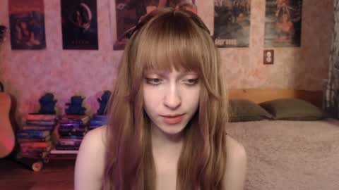 ellie_friendly online show from 04/01/26, 01:34
