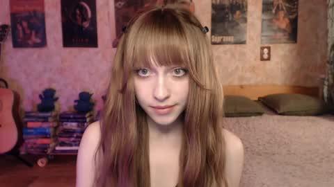 ellie_friendly online show from 05/09/26, 12:27