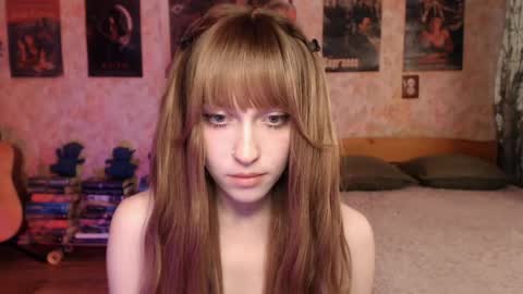ellie_friendly online show from 05/30/26, 12:19