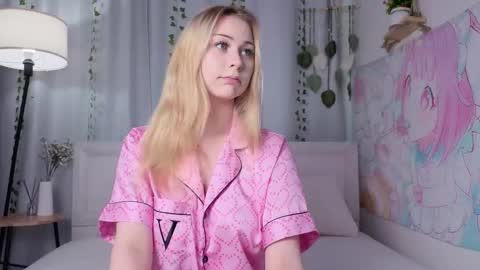 Ellie online show from 02/13/26, 08:43