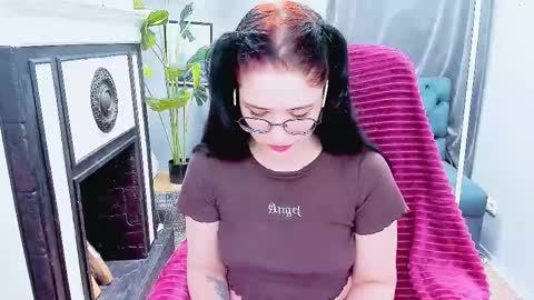 ellie_magic online show from 03/01/25, 05:38