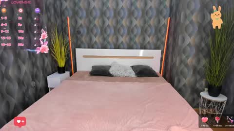 ellie_magic online show from 03/19/26, 12:09