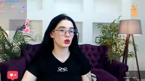 ellie_magic online show from 04/16/26, 01:45