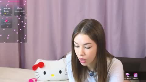 Snapshot of ellie_miller_ chatting on 09/14/25, 07:24 ellie online show from 09/14/25, 07:24