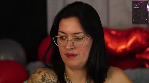 Snapshot of ellie_ramos chatting on 02/15/25, 06:33 Ellie Ramos online show from 02/15/25, 06:33