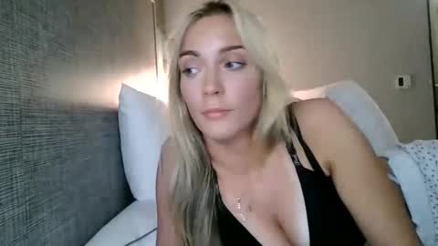 Ellie online show from 09/29/25, 11:20