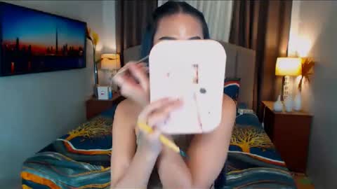 ellie online show from 01/06/25, 05:06