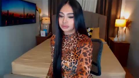 ellie online show from 01/25/25, 04:24