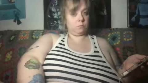 Ellie Louise online show from 12/01/25, 02:16