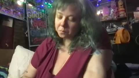 Ellie Louise online show from 01/18/26, 06:55