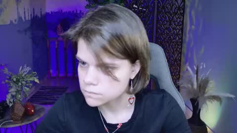 elliemurler online show from 10/07/25, 09:06