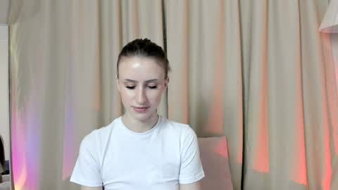 ellierough online show from 04/19/26, 05:56