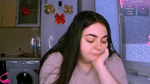 Ellie online show from 02/02/25, 01:30