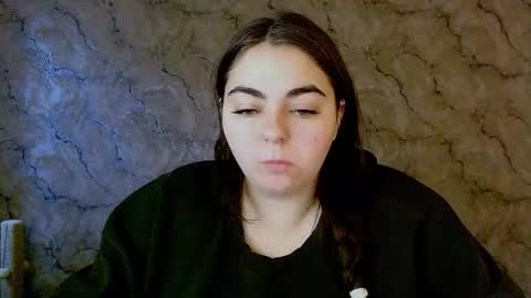 Ellie online show from 10/20/25, 04:46