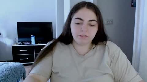 Snapshot of ellies_8 chatting on 06/02/26, 08:16 Ellie online show from 06/02/26, 08:16