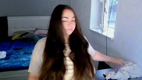 Snapshot of ellies_8 chatting on 07/03/26, 02:51 Ellie online show from 07/03/26, 02:51