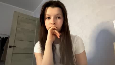 Ellie online show from 02/09/26, 01:26