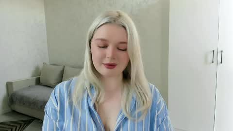 ellilovv online show from 03/31/26, 04:57