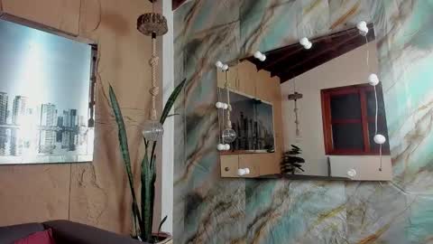 Elloit Colton online show from 12/04/25, 09:34