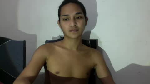 Snapshot of ellorrey chatting on 06/19/26, 07:56 ELLORREY online show from 06/19/26, 07:56