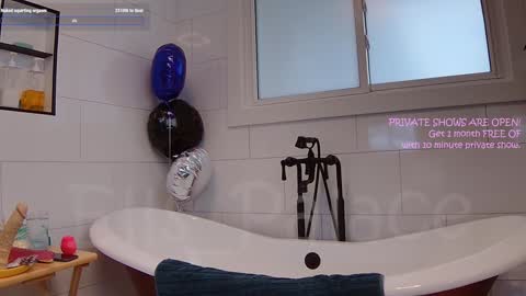 Snapshot of ells_palace chatting on 01/31/25, 06:14 Ella Bella Bo Bella online show from 01/31/25, 06:14