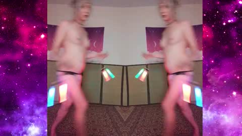 elly Apples online show from 12/04/25, 04:55