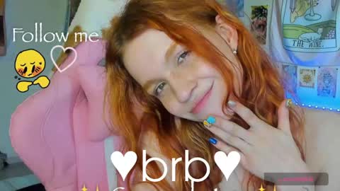 Snapshot of elly_milas chatting on 05/05/26, 05:32 Elly Fansly online show from 05/05/26, 05:32