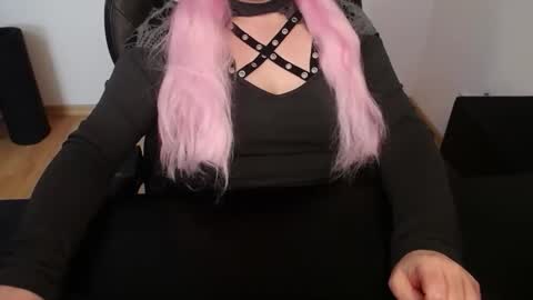 Elly online show from 03/17/26, 02:53