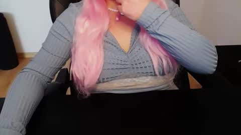 Elly online show from 03/30/26, 02:40