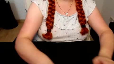 Elly online show from 07/14/26, 11:38