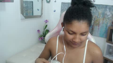 Elly online show from 02/24/25, 12:20