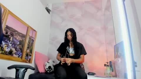 ellybloom online show from 06/15/26, 01:13