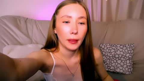  Elly  online show from 04/18/26, 03:10