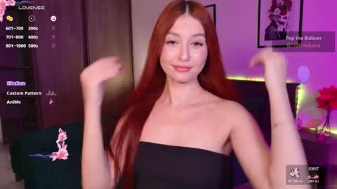 EllyPeach online show from 12/03/25, 12:03