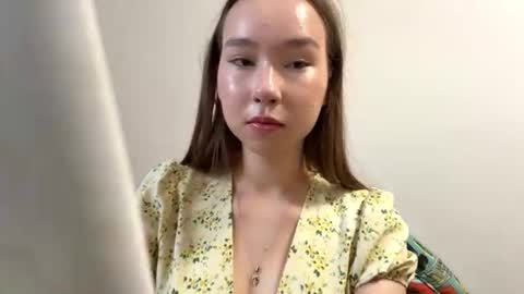 Snapshot of ellystea chatting on 07/11/26, 06:05 Elly online show from 07/11/26, 06:05