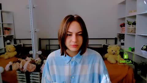 elma_lily online show from 11/25/25, 06:57