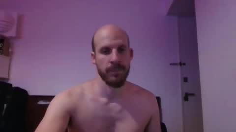 Snapshot of elmatirestrepo chatting on 01/01/25, 05:22 Mati Restrepo online show from 01/01/25, 05:22